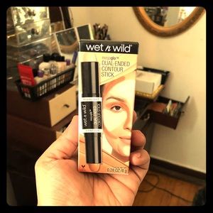 WET N WILD MEGAGLO